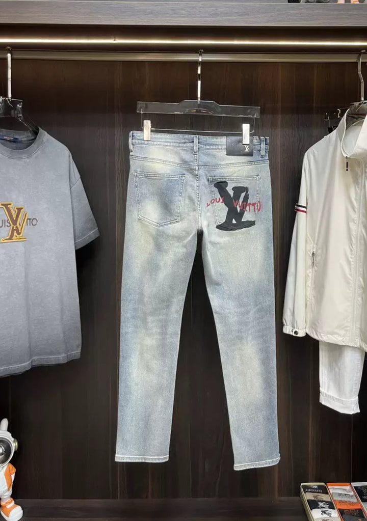 LV skater jeans logo